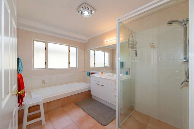 8 Dules Walk Taradale_12