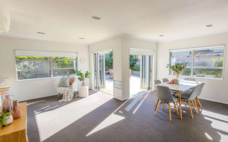 11 Yarnbrook Grove Churton Park_5