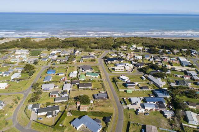 18 Te Kiri Street Himatangi Beach_3