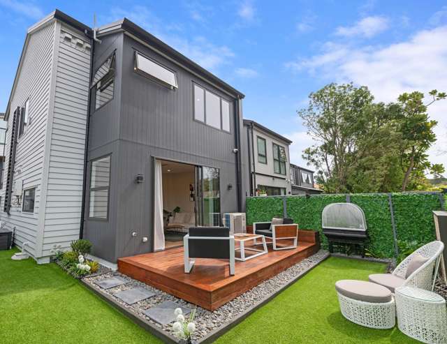 Rare Opportunity Standalone at Top location - DGZ