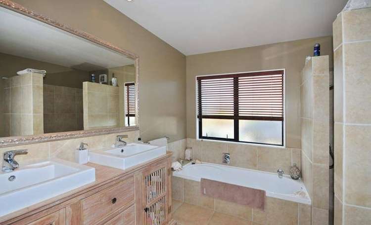 20 Mauritius Key Papamoa_14