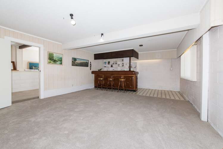 21 Nui Mana Place Te Atatu South_16