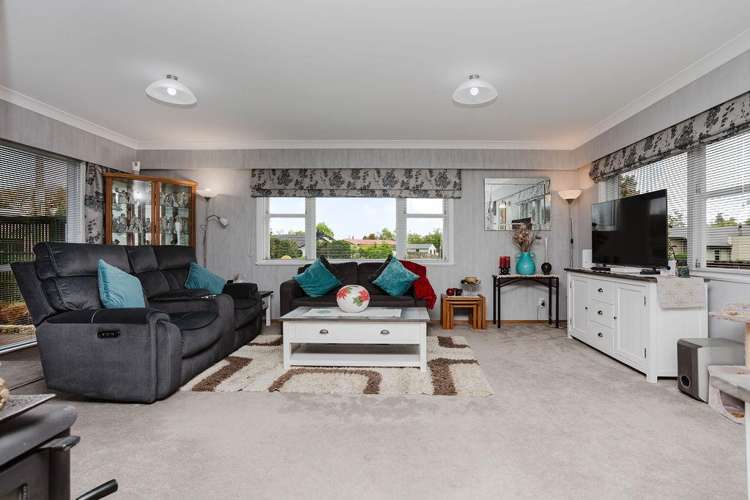 129 Guy Street Dannevirke_6