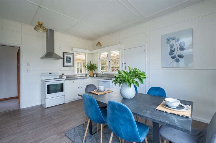 16 Jenner Road Toi Toi_8