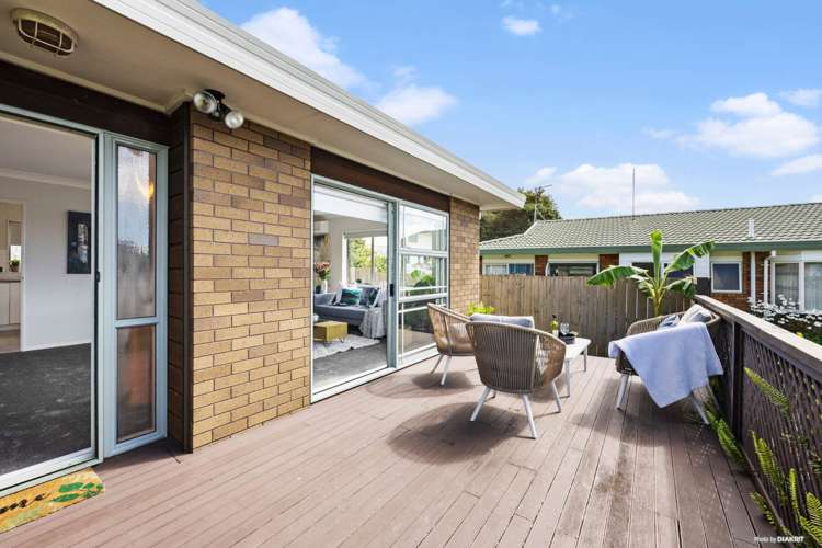 48 Bodi Place Te Atatu South_20