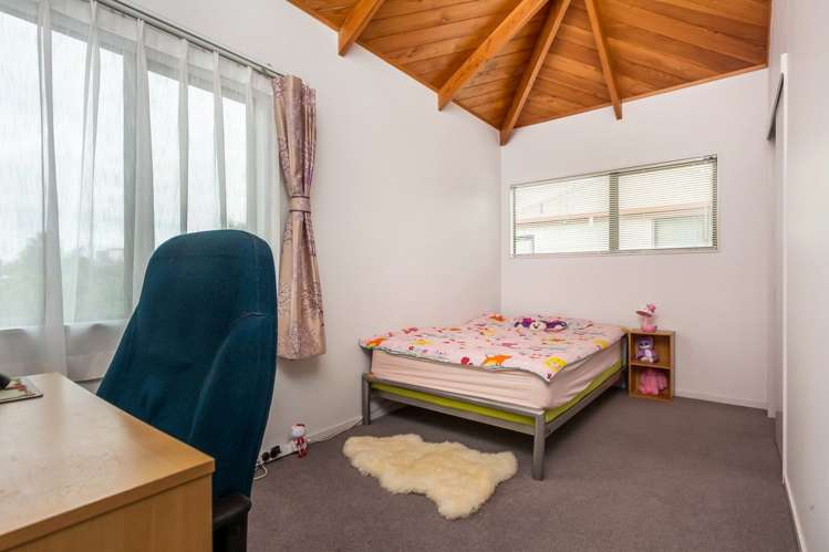 1/6 Glucina Avenue West Harbour_8