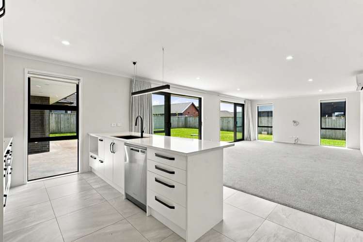 24 Kerr Crescent_2