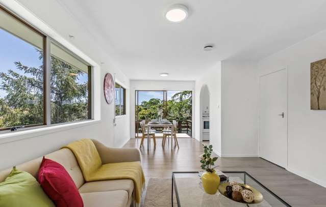 2/12 Hollyhock Place Browns Bay_1