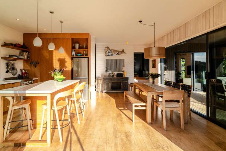 380 Whaanga Road Raglan_18