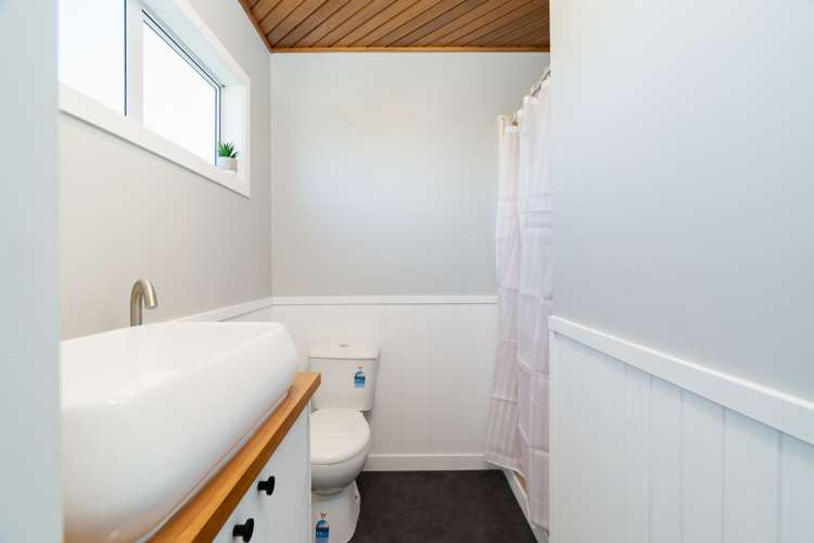 4 Waldron Crescent Green Island_13