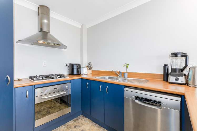 13 Birkhall Grove Strathmore Park_11