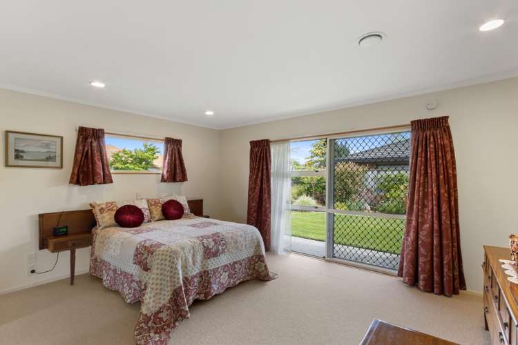 9 Knightsbridge Place Taradale_14