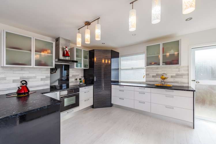 516 Whangaparaoa Road Stanmore Bay_0