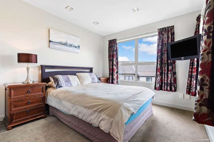 83 William Bayes Place Red Beach_17