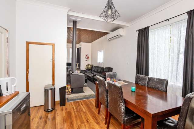 8 Centre Street Strathern_4