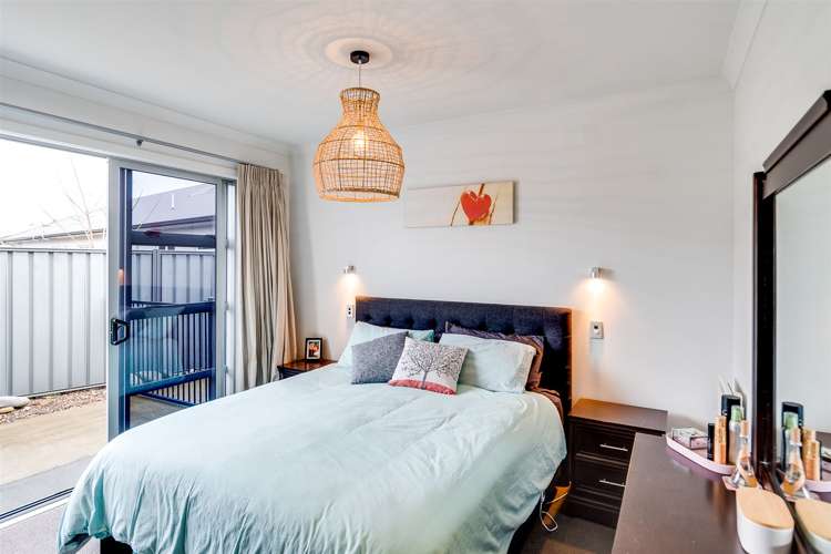 18 Palliser Place Poraiti_13