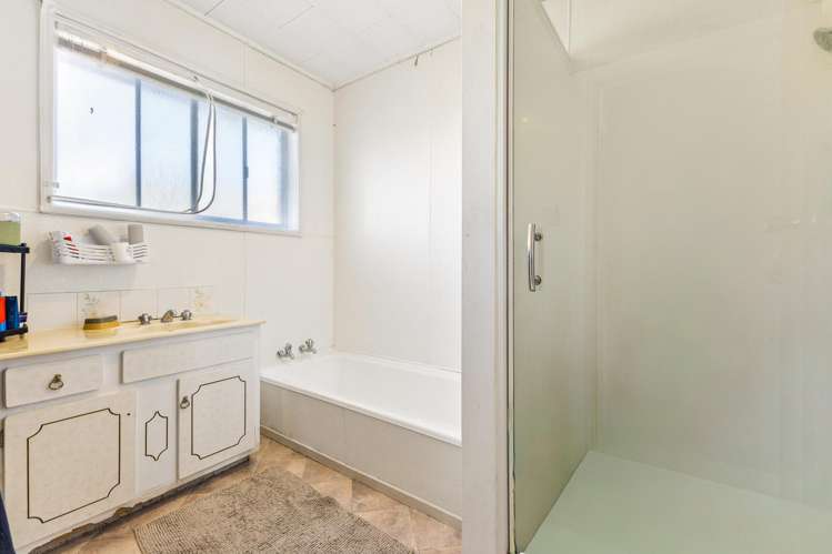 29A Glenmore Road Sunnyhills_15