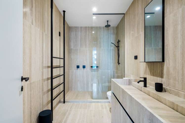 1204/9 Princes Street 10015_12