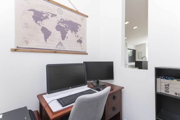 2 Fisher Place Lytton West_17