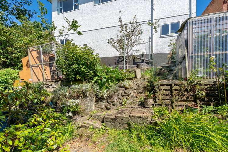 63 Easther Crescent Kew_24