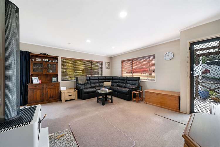 12 Talavera Place Te Atatu South_11