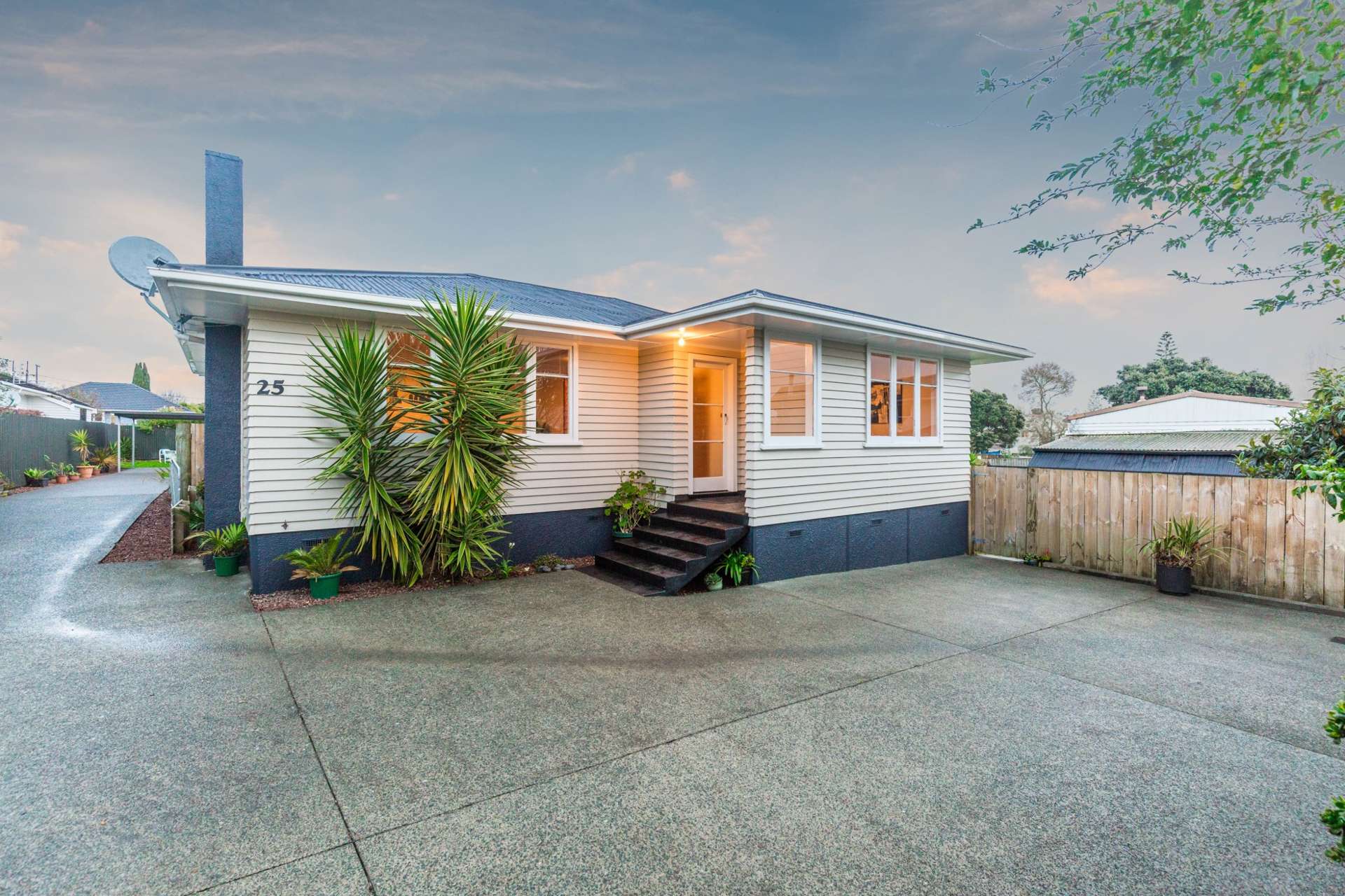 25 Dawnhaven Drive Te Atatu Peninsula_0