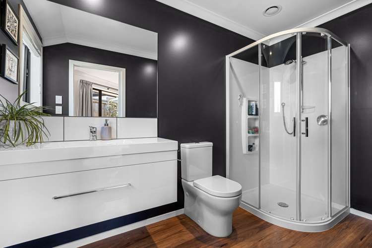 15 Hass Drive Ohauiti_11