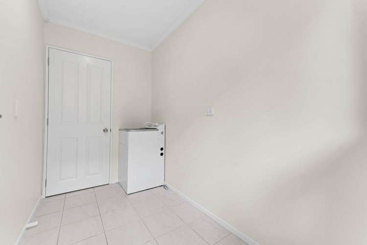 19 Maybole Drive Flat Bush_29