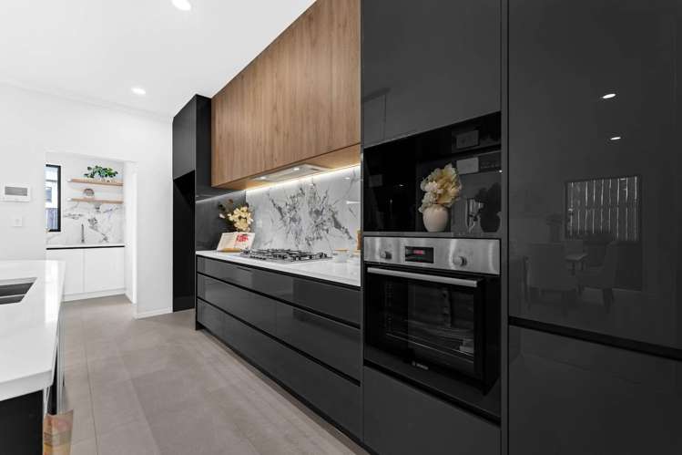 6 Evergreen Parade Karaka_13