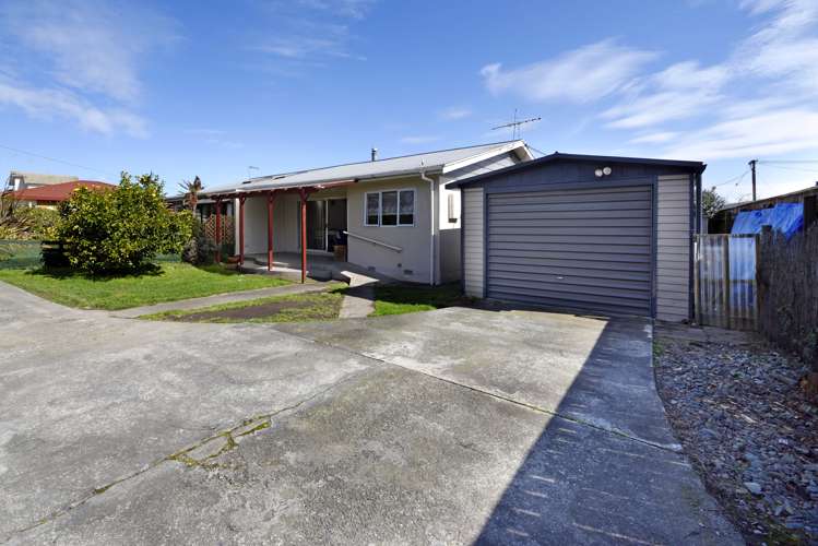 2/11 Manson Avenue Stoke_0