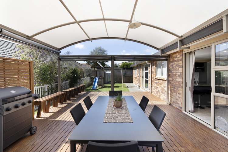 5 Norman Close The Gardens_16