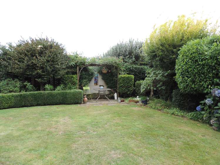 8 Cedar Crescent Matamata_18