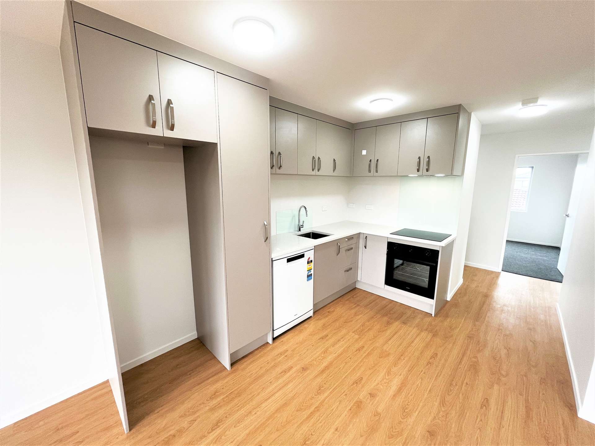 107/3 Beaumonts Way Manurewa_0