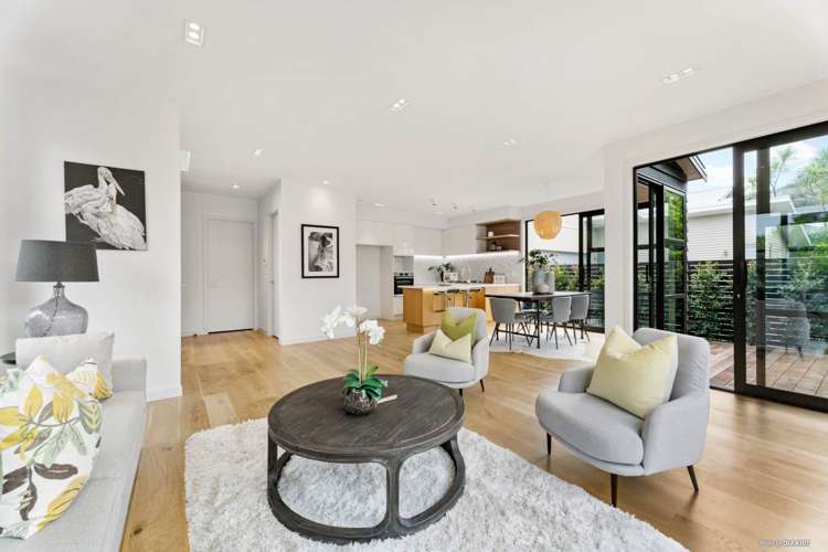 13a Queensway Three Kings_9