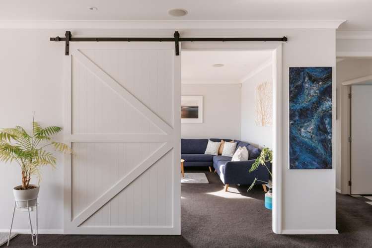 40 Broadwater Close Pyes Pa_16