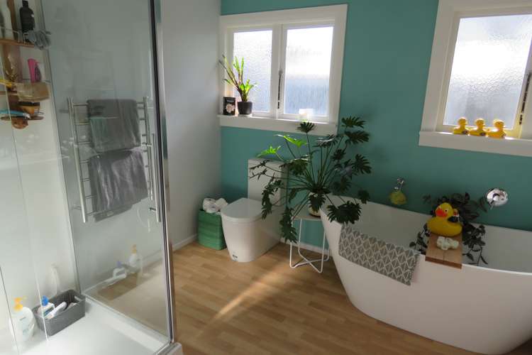 65 Coopers Road Dallington_8