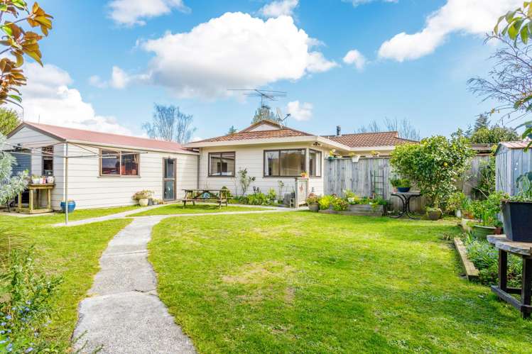 14 Delaware Grove Totara Park_16