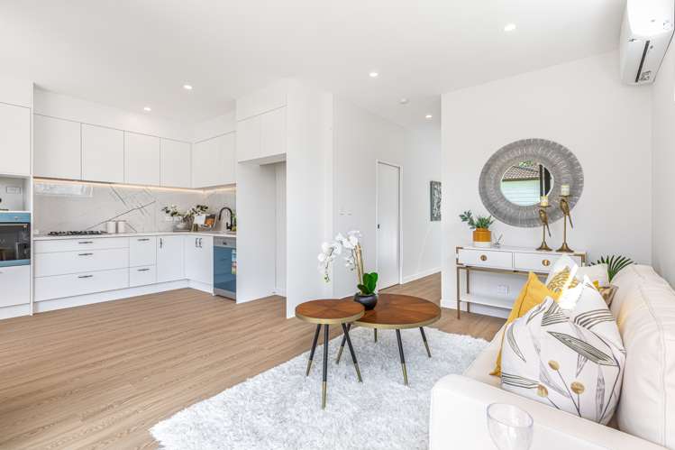 23b Fitzherbert Avenue West Harbour_3