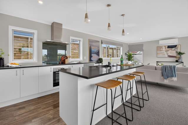 142 Waipounamu Drive Kelson_4