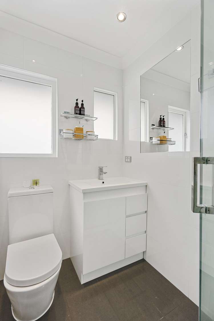 16 Hadfield Street Beach Haven_7