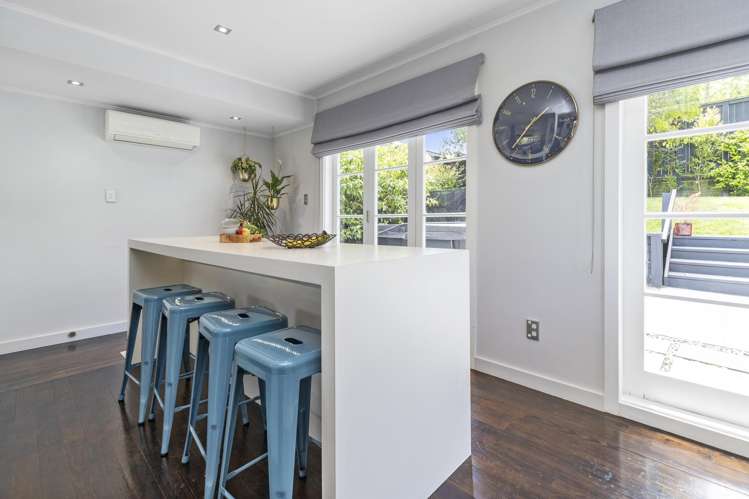 188 Golf Road Titirangi_8