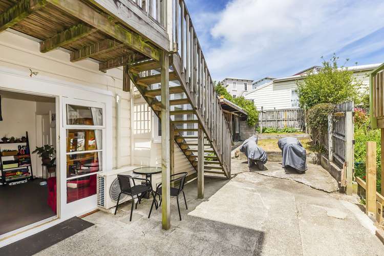 21 Hankey Street Mount Cook_11