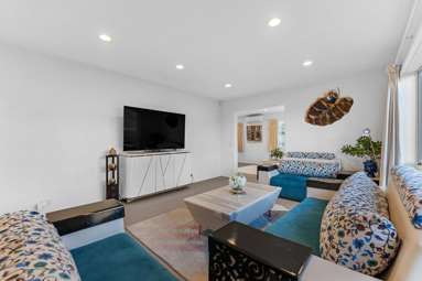 31 Amaretto Avenue_3