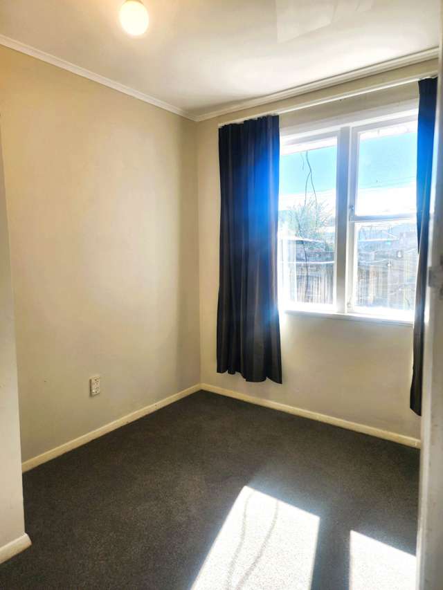 3A Fisher Crescent Otara_3