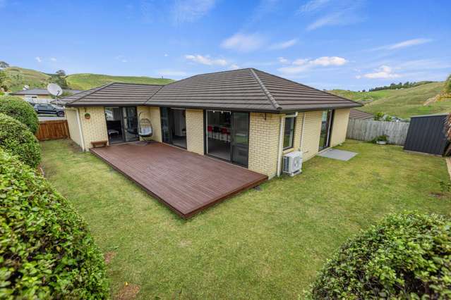 129 Ballintoy Park Drive Welcome Bay_2