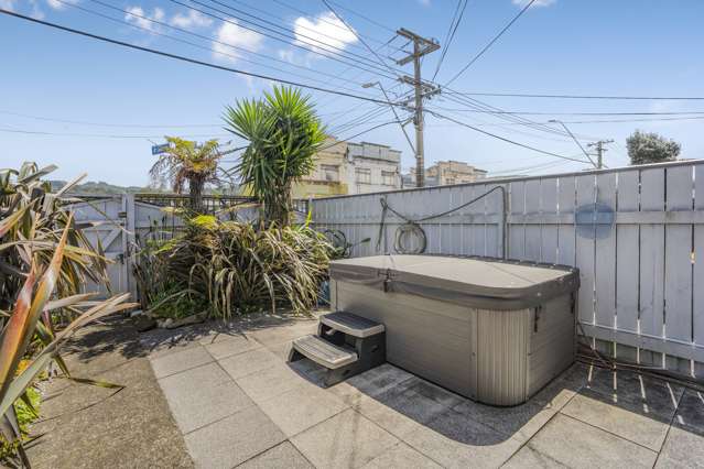 86 Cuba Street Petone_2