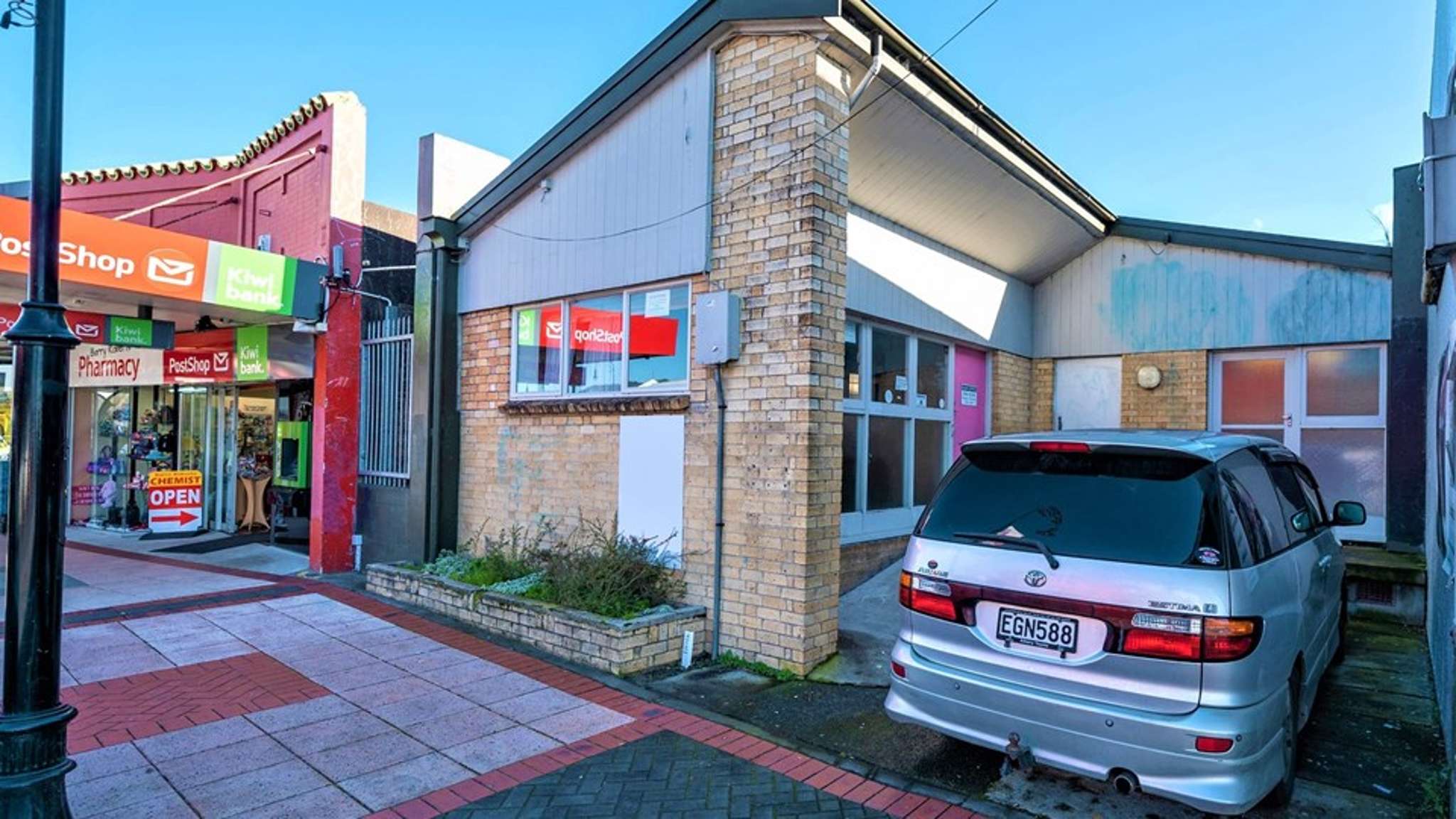 Prime property for midway medical clinic