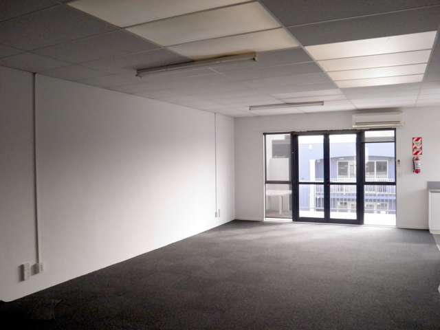 2/8 Homersham Place Burnside_4