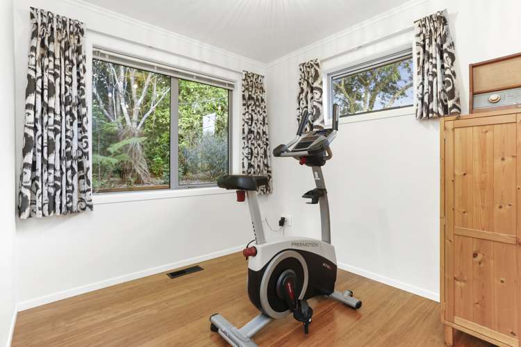 274 Glengarry Road Glen Eden_18