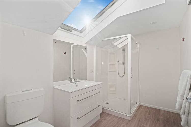 17a Mataraki Place Wanaka_9